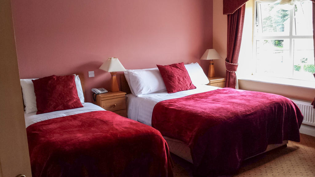 The Ballyliffin Strand Hotel Donegal Town Room photo